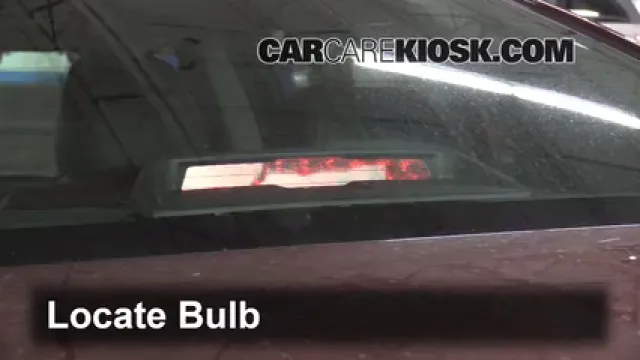 2013 Chevrolet Cruze LT 1.4L 4 Cyl. Turbo Éclairage Feu de freinage central (remplacer l'ampoule)
